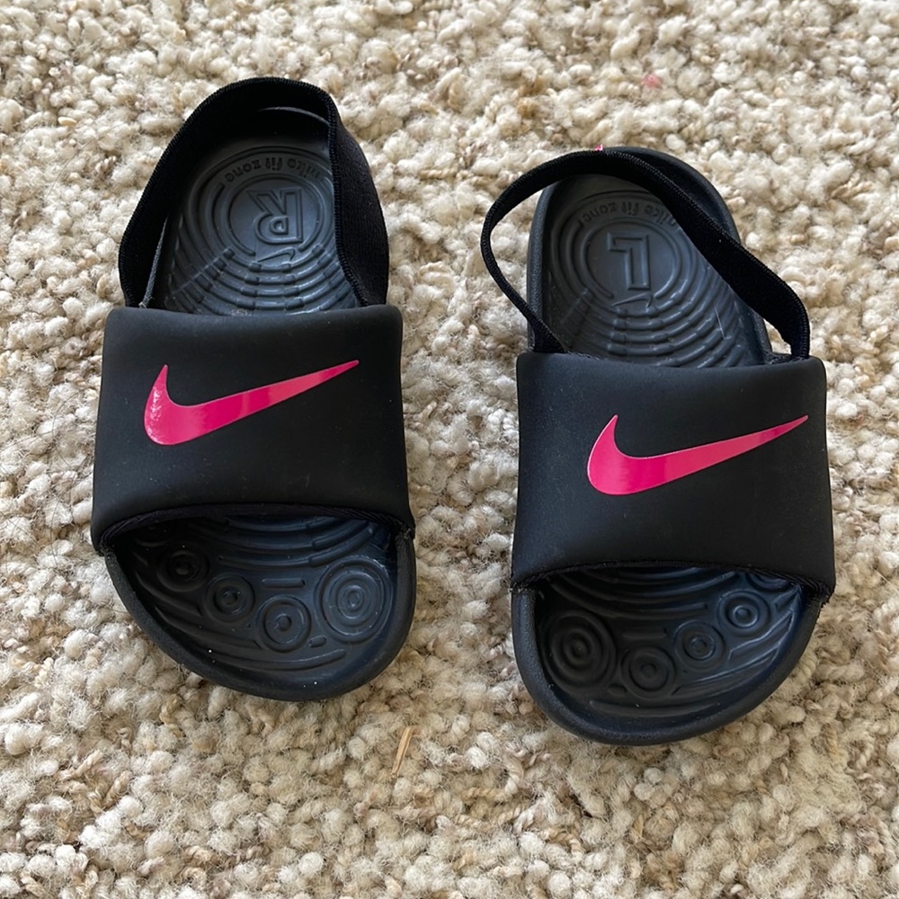 Nike Kawa Slides